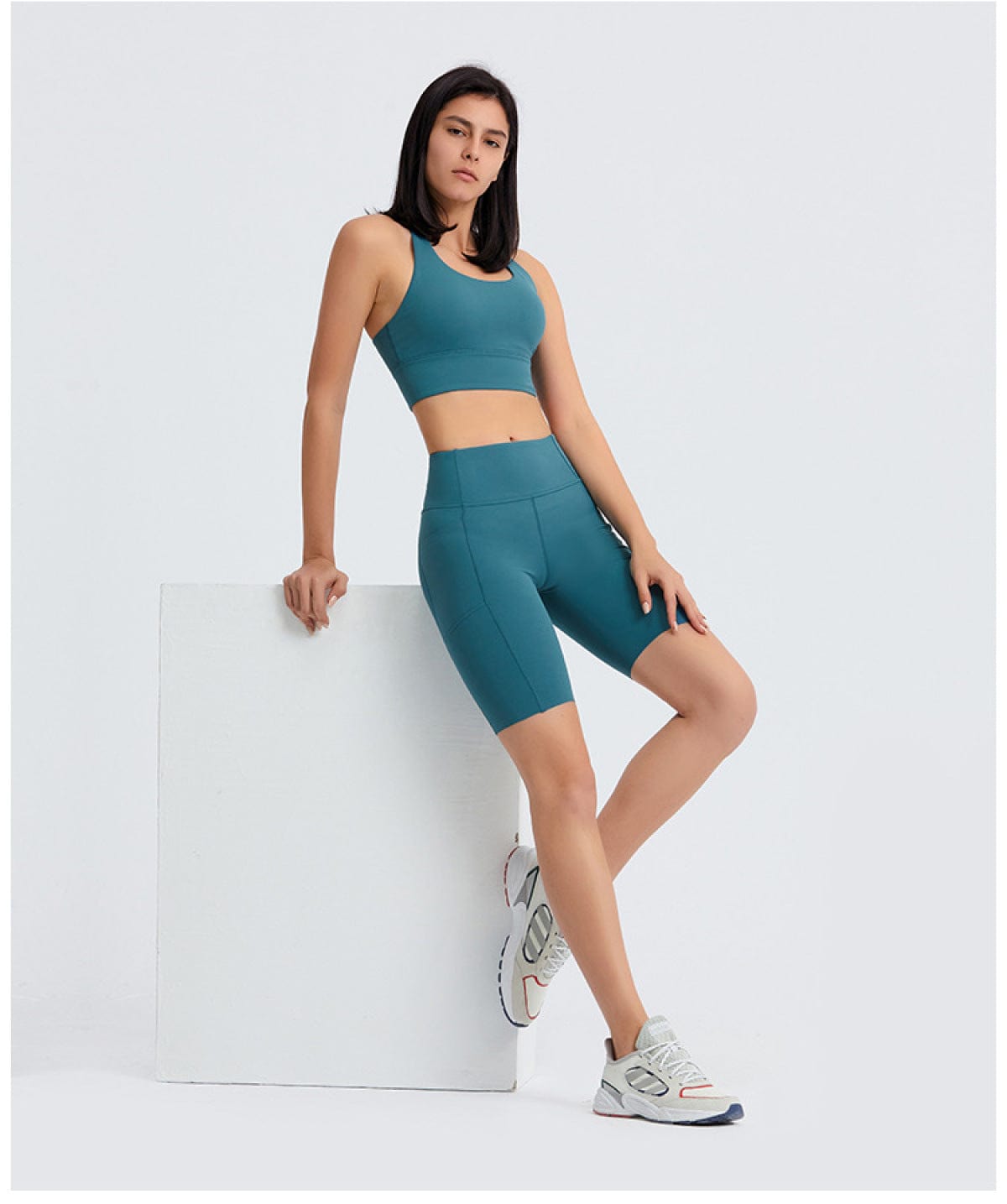 Solid Color Side Pockets Yoga Shorts - ALLRJ