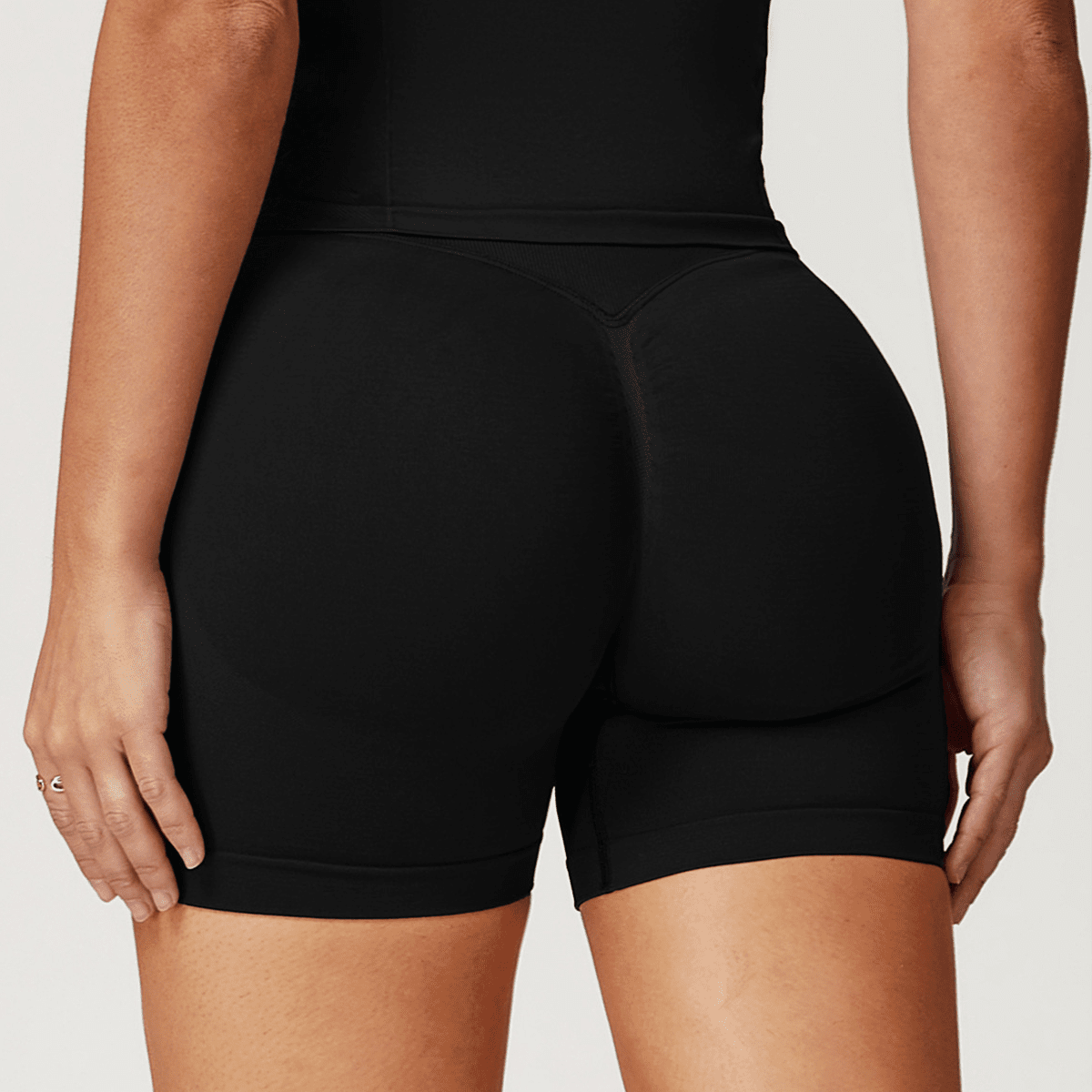 Allrj Seamless High-Waisted Yoga Shorts