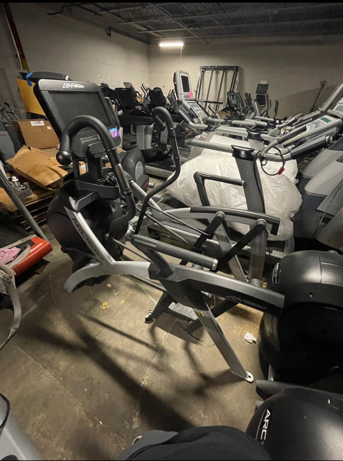 RTC Fitness Equipment 992 - Sporting Goods > Exercise & Fitness > Cardio > Cardio Machines > Elliptical Trainers Life Fitness Total Body Arc Trainer