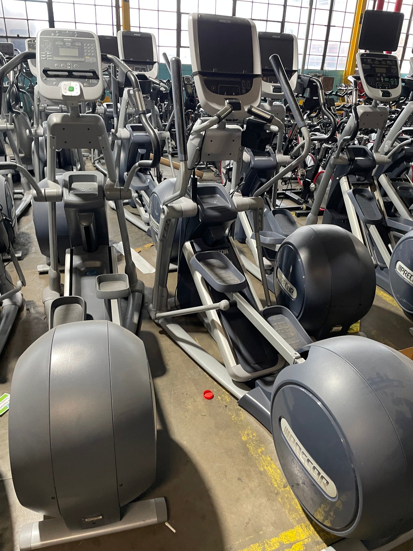 RTC Fitness Equipment 992 - Sporting Goods > Exercise & Fitness > Cardio > Cardio Machines > Elliptical Trainers Precor EFX 885 Total Body Elliptical with P80 Console