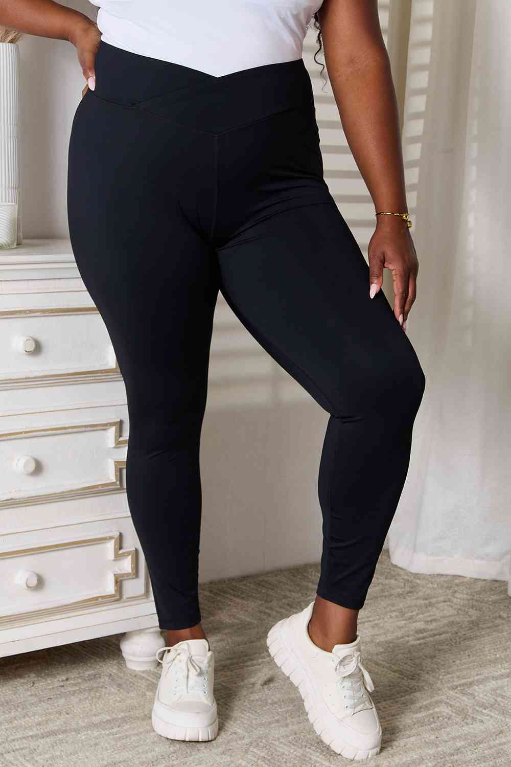 Trendsi leggings Basic Bae V-Waistband Sports Leggings